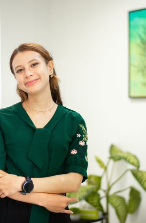 Dra. Alina Hernández - Terapeuta en Cartago