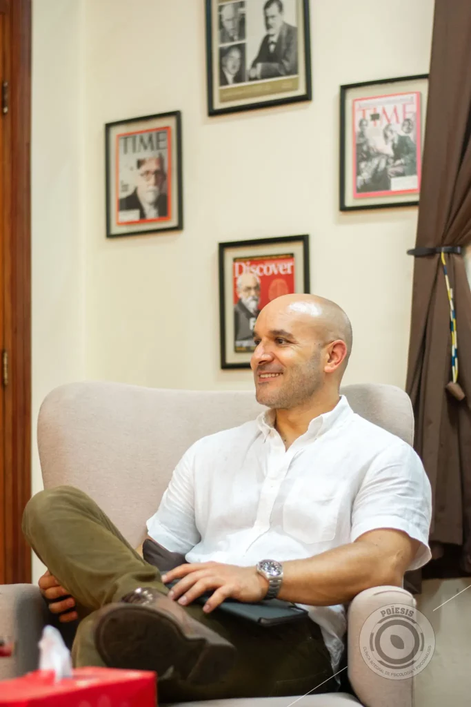 Dr. Carlos Bonilla - Psicólogo en San José