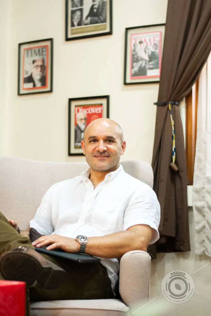 Dr. Carlos Bonilla - Psicólogo en Costa Rica