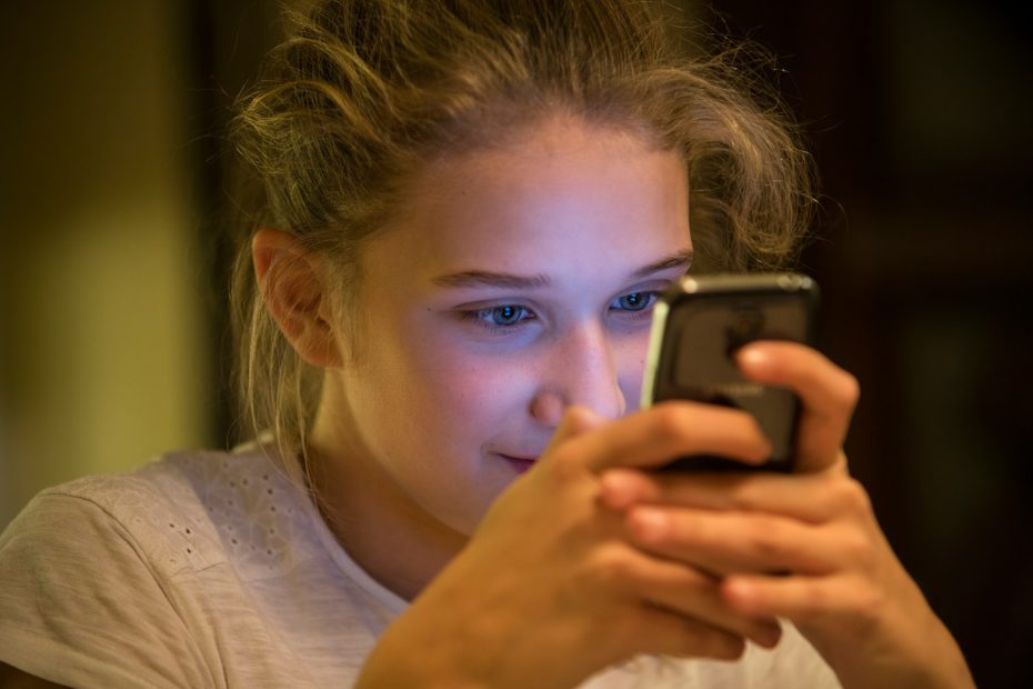 Adicción a las redes sociales en adolescentes