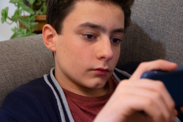 Adicción a las redes sociales en adolescentes